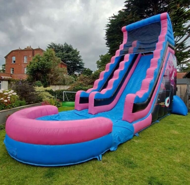 Pink Dive waterslide