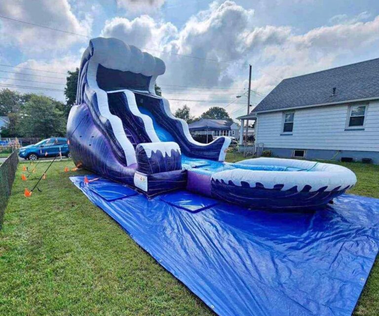 18-foot Oasis Waterslide